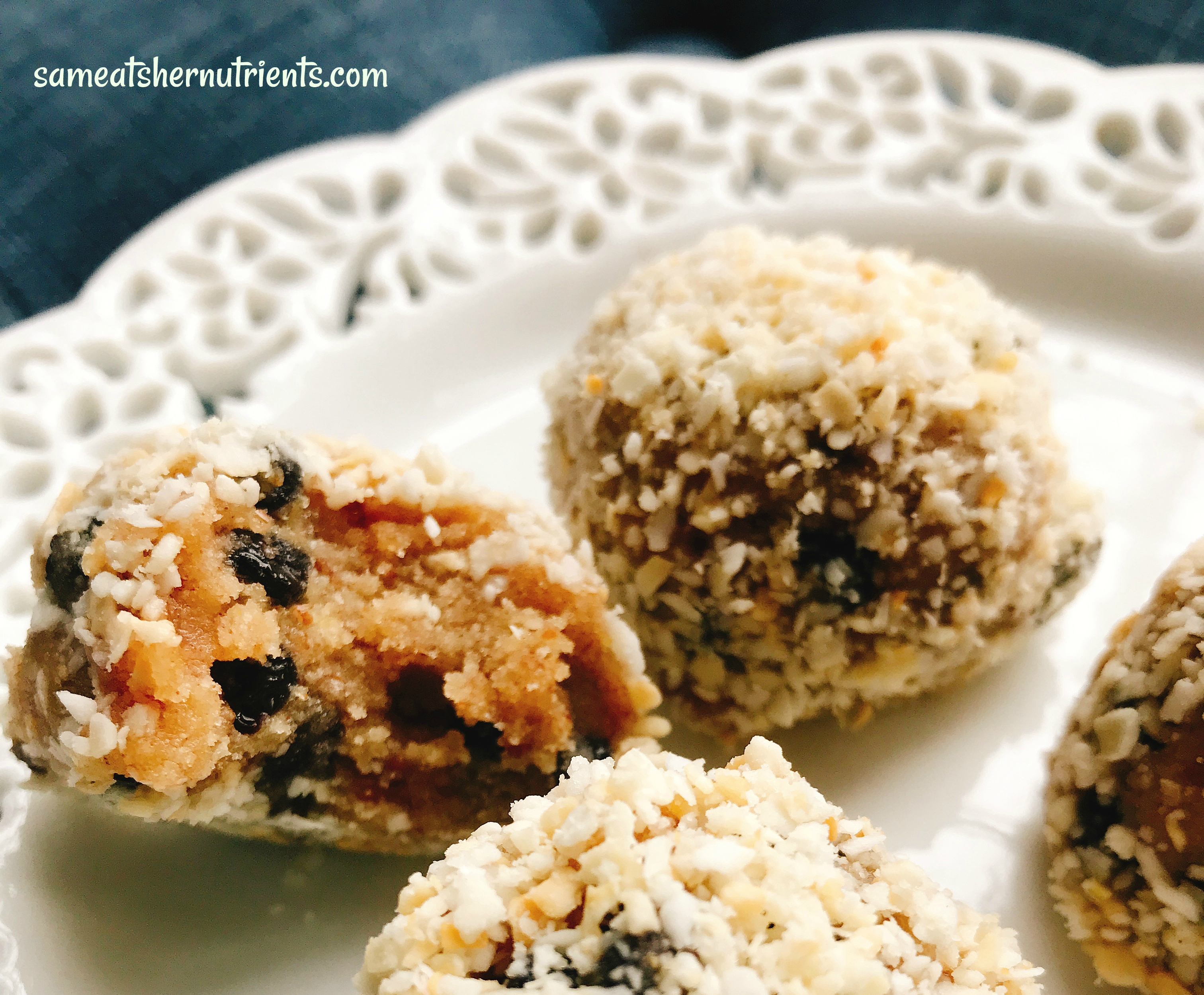 Blueberry Coconut Balls for Healthy Snack Attacks
